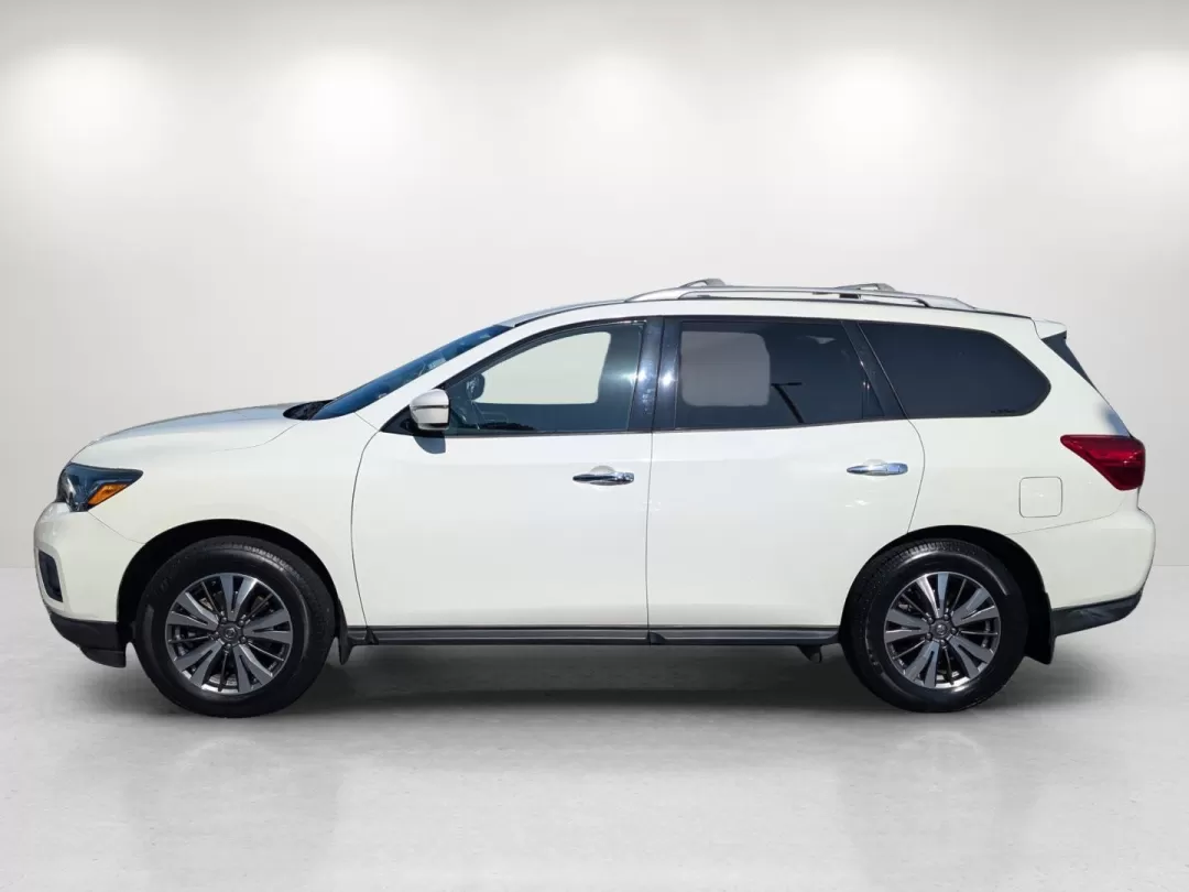 2017 /Charcoal Nissan Pathfinder SV (5N1DR2MM3HC) with an Other engine, located at 521 Old Farm Lane Rd, Prattville, AL, 36066, (334) 325-1505, 32.482460, -86.416367 - **Explore New Adventures with the 2017 Nissan Pathfinder SV - Your Perfect Family SUV!**<br /> <br /> Are you looking for a reliable, spacious vehicle that can take your family on unforgettable journeys? The 2017 Nissan Pathfinder SV, available now at Gils Auto in Phenix City, AL, is designed for fa - Photo#7