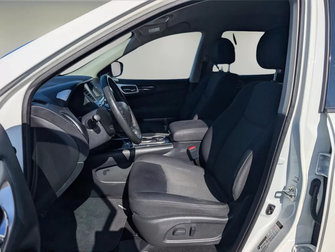 2017 /Charcoal Nissan Pathfinder SV (5N1DR2MM3HC) with an Other engine, located at 521 Old Farm Lane Rd, Prattville, AL, 36066, (334) 325-1505, 32.482460, -86.416367 - **Explore New Adventures with the 2017 Nissan Pathfinder SV - Your Perfect Family SUV!**<br /> <br /> Are you looking for a reliable, spacious vehicle that can take your family on unforgettable journeys? The 2017 Nissan Pathfinder SV, available now at Gils Auto in Phenix City, AL, is designed for fa - Photo#9