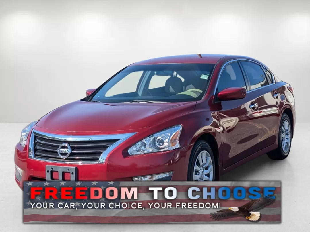 2013 /Beige Nissan Altima 2.5 S (1N4AL3AP2DC) with an Other engine, located at 1430 Gateway Drive, Opelika, AL, 36801, (334) 239-0944, 32.637871, -85.409790 - **Discover the Perfect Commuter Companion: 2013 Nissan Altima at Gils Auto - Phenix City** <br /> <br /> If you're in the market for a reliable and stylish sedan that makes daily commutes a breeze, look no further! The 2013 Nissan Altima, available at Gils Auto in Phenix City, AL, is the ideal choi - Photo#0