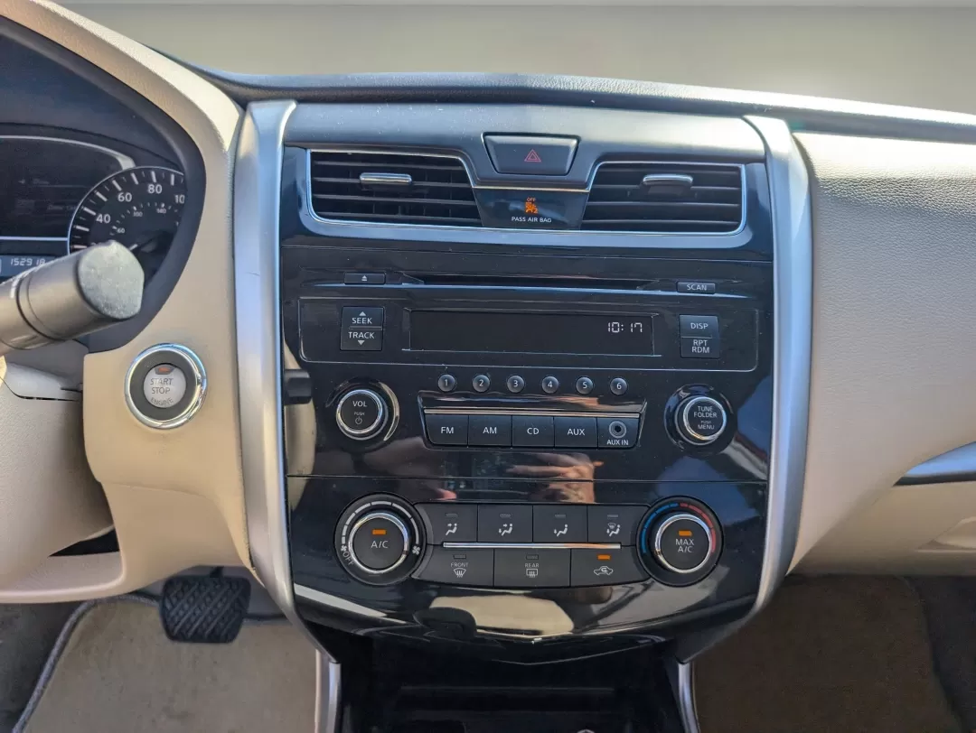 2013 /Beige Nissan Altima 2.5 S (1N4AL3AP2DC) with an Other engine, located at 1430 Gateway Drive, Opelika, AL, 36801, (334) 239-0944, 32.637871, -85.409790 - **Discover the Perfect Commuter Companion: 2013 Nissan Altima at Gils Auto - Phenix City** <br /> <br /> If you're in the market for a reliable and stylish sedan that makes daily commutes a breeze, look no further! The 2013 Nissan Altima, available at Gils Auto in Phenix City, AL, is the ideal choi - Photo#13