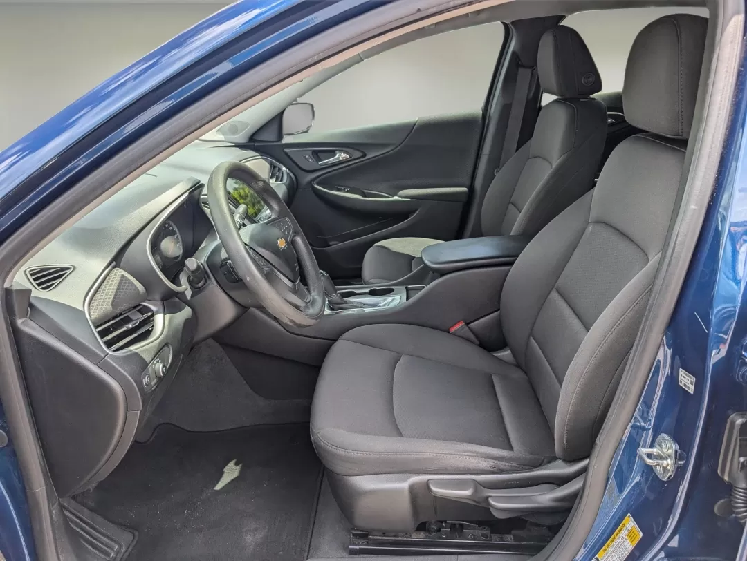 2019 /Jet Black Chevrolet Malibu LS (1G1ZB5ST1KF) with an Other engine, located at 3959 U.S. 80 W, Phenix City, AL, 36870, (334) 297-4885, 32.469296, -85.135185 - **Experience the Open Road in Style with the 2019 Chevrolet Malibu at Gils Auto!**<br /> <br /> If you're searching for the perfect vehicle to enhance your daily commute or embark on unforgettable weekend adventures, look no further than this stunning 2019 Chevrolet Malibu LS. With its sleek design - Photo#9