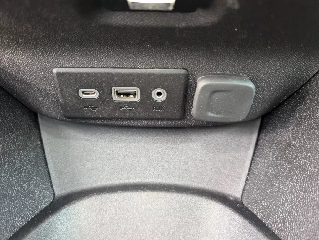 2019 /Jet Black Chevrolet Malibu LS (1G1ZB5ST1KF) with an Other engine, located at 3959 U.S. 80 W, Phenix City, AL, 36870, (334) 297-4885, 32.469296, -85.135185 - **Experience the Open Road in Style with the 2019 Chevrolet Malibu at Gils Auto!**<br /> <br /> If you're searching for the perfect vehicle to enhance your daily commute or embark on unforgettable weekend adventures, look no further than this stunning 2019 Chevrolet Malibu LS. With its sleek design - Photo#14