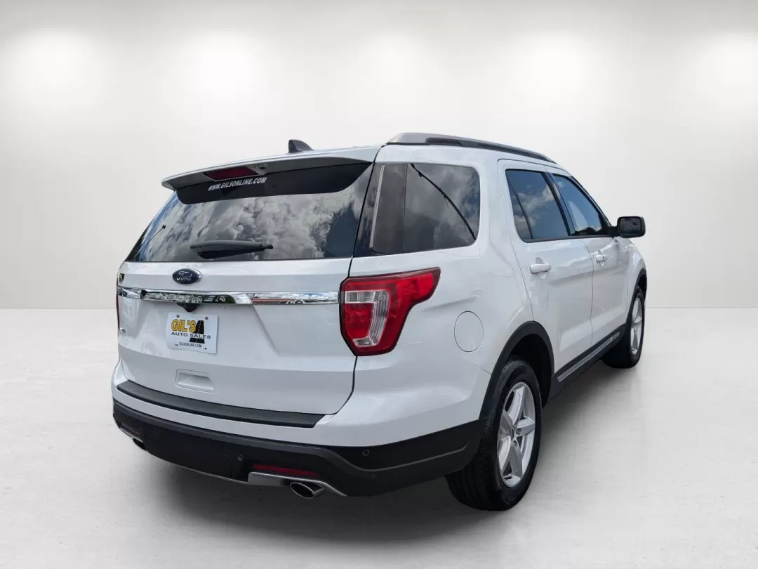 2018 Ford Explorer XLT (1FM5K7D87JG) with an Other engine, located at 3959 U.S. 80 W, Phenix City, AL, 36870, (334) 297-4885, 32.469296, -85.135185 - **Discover the Perfect SUV for Your Family Adventures at Gils Auto in Phenix City, AL!**<br /> <br /> Are you ready to elevate your family outings or daily commutes with a versatile and reliable SUV? Look no further than the stunning 2018 Ford Explorer XLT, available now at **Gils Auto**, located at - Photo#5