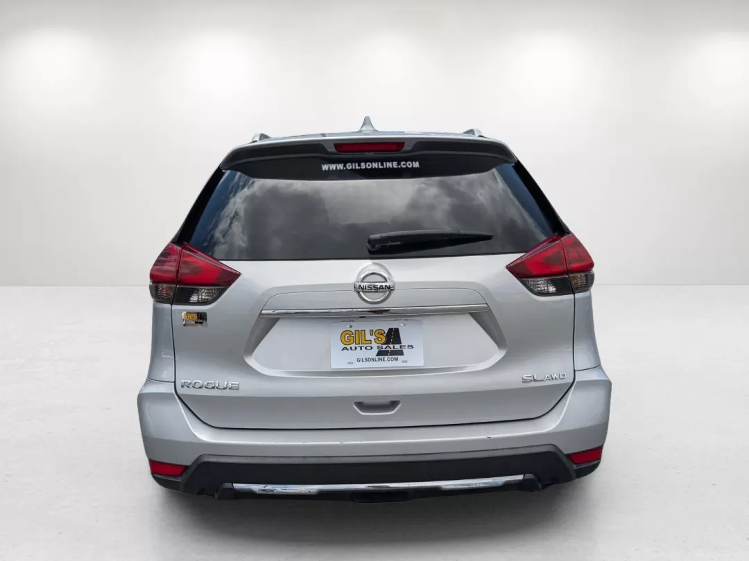 2018 /Charcoal Nissan Rogue SL (5N1AT2MV9JC) with an Other engine, located at 3959 U.S. 80 W, Phenix City, AL, 36870, (334) 297-4885, 32.469296, -85.135185 - **Unleash Your Adventurous Spirit with the 2018 Nissan Rogue SL at Gils Auto - Phenix City!**<br /> <br /> Are you ready to take your lifestyle to the next level? Whether you're planning a family road trip, commuting to work, or seeking thrilling weekend adventures, the 2018 Nissan Rogue SL is desig - Photo#5