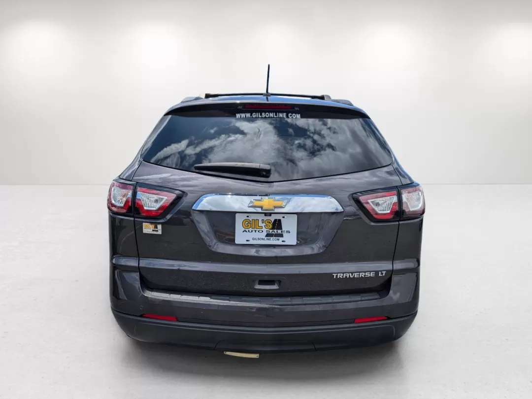 2015 /Ebony Chevrolet Traverse LT (1GNKRHKD2FJ) with an Other engine, located at 3959 U.S. 80 W, Phenix City, AL, 36870, (334) 297-4885, 32.469296, -85.135185 - **Explore Family Adventures with the 2015 Chevrolet Traverse LT at Gils Auto!**<br /> <br /> Are you ready for your next family adventure? The 2015 Chevrolet Traverse LT is the perfect companion for those weekend getaways, family road trips, or daily commutes around Phenix City, AL. With ample seati - Photo#5