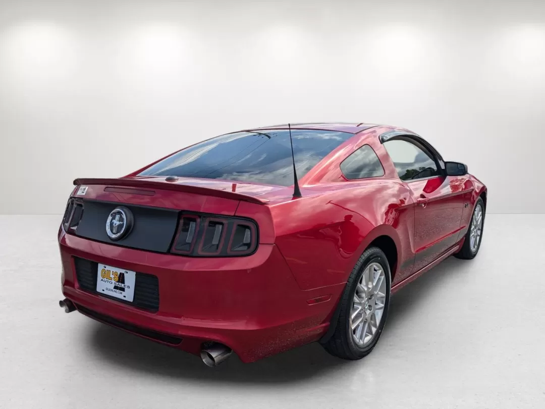 2013 Ford Mustang (1ZVBP8AM2D5) with an Other engine, located at 1430 Gateway Drive, Opelika, AL, 36801, (334) 239-0944, 32.637871, -85.409790 - Experience the thrill of the open road with the 2013 Ford Mustang a perfect blend of style, power, and affordability. Whether you're a weekend warrior seeking adventure or a daily commuter looking to make your drive more exciting, this striking maroon coupe brings a blend of performance and comfort - Photo#4