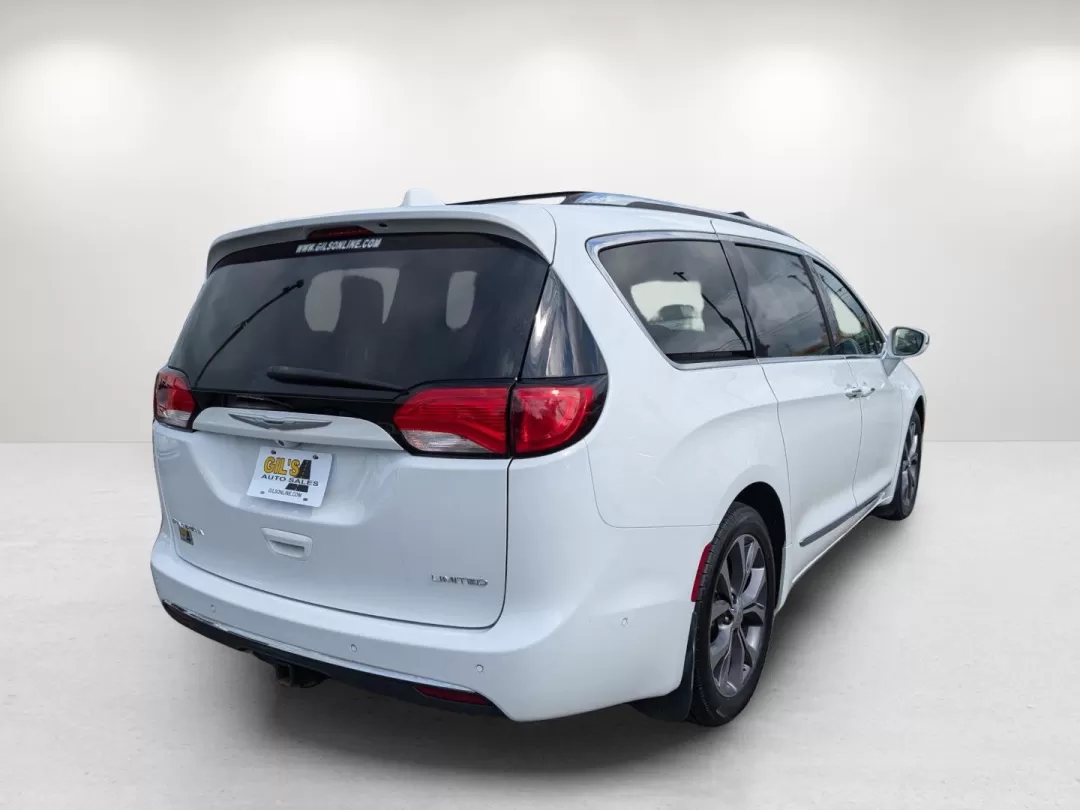 2017 /Black/Alloy Chrysler Pacifica Limited (2C4RC1GG0HR) with an Other engine, located at 7000 Northlake Connector, Columbus, GA, 31904, (706) 987-8085, 32.524975, -84.978134 - **Upgrade Your Family Adventures with the 2017 Chrysler Pacifica Limited at Gils Auto!**<br /> <br /> If you're a growing family in Phenix City, AL, looking for the ultimate vehicle to enhance your lifestyle, look no further than our stunning 2017 Chrysler Pacifica Limited. This minivan is not just - Photo#4