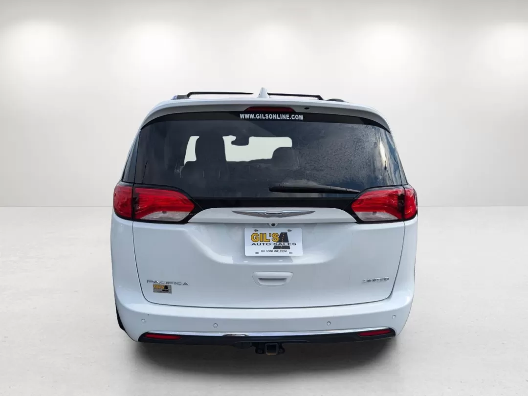2017 /Black/Alloy Chrysler Pacifica Limited (2C4RC1GG0HR) with an Other engine, located at 7000 Northlake Connector, Columbus, GA, 31904, (706) 987-8085, 32.524975, -84.978134 - **Upgrade Your Family Adventures with the 2017 Chrysler Pacifica Limited at Gils Auto!**<br /> <br /> If you're a growing family in Phenix City, AL, looking for the ultimate vehicle to enhance your lifestyle, look no further than our stunning 2017 Chrysler Pacifica Limited. This minivan is not just - Photo#5