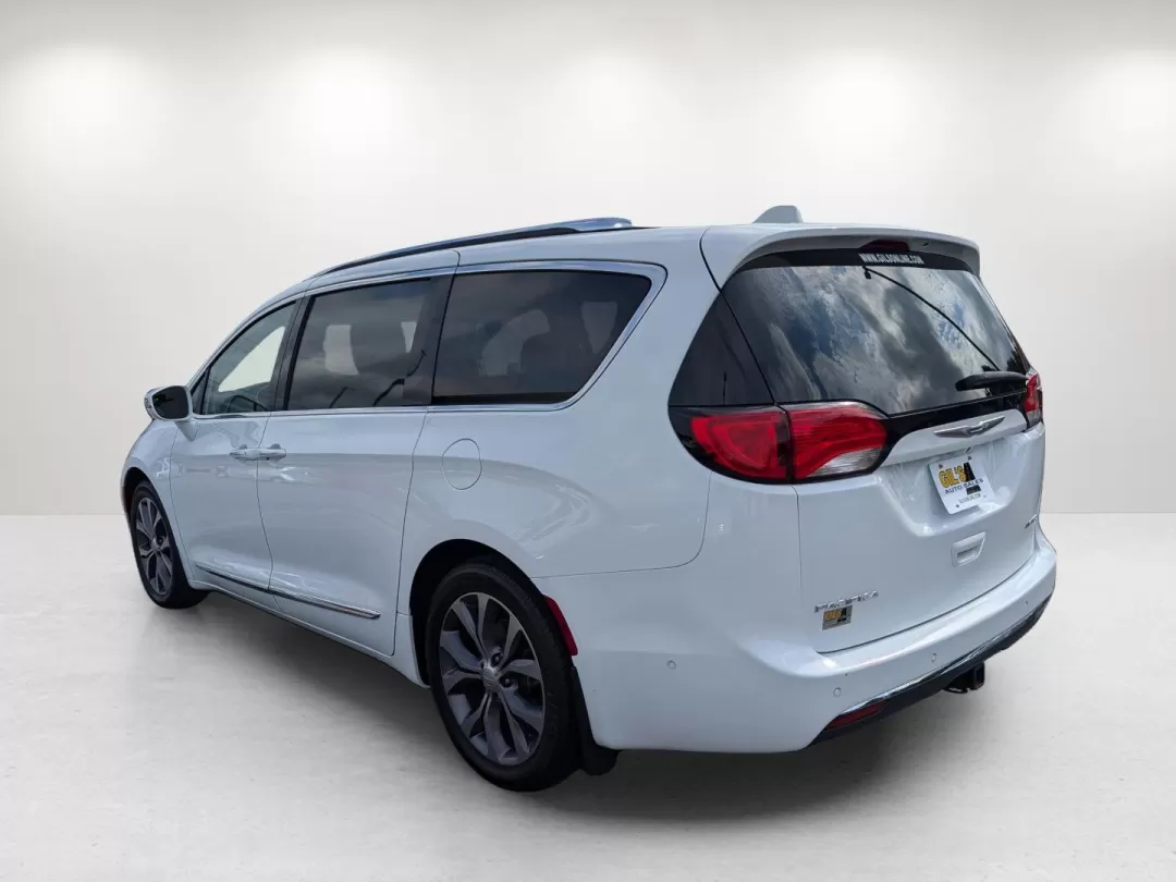 2017 /Black/Alloy Chrysler Pacifica Limited (2C4RC1GG0HR) with an Other engine, located at 7000 Northlake Connector, Columbus, GA, 31904, (706) 987-8085, 32.524975, -84.978134 - **Upgrade Your Family Adventures with the 2017 Chrysler Pacifica Limited at Gils Auto!**<br /> <br /> If you're a growing family in Phenix City, AL, looking for the ultimate vehicle to enhance your lifestyle, look no further than our stunning 2017 Chrysler Pacifica Limited. This minivan is not just - Photo#6