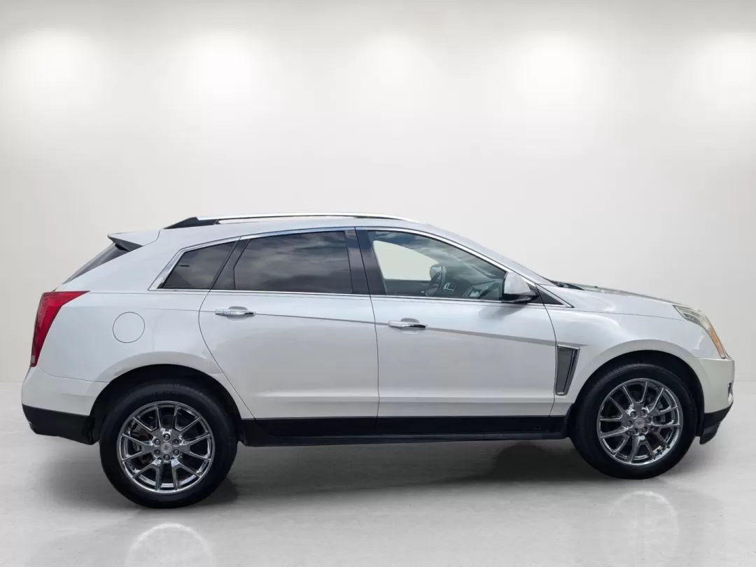 2013 /Shale w/Brownstone accents Cadillac SRX Performance Collection (3GYFNDE37DS) with an Other engine, located at 1430 Gateway Drive, Opelika, AL, 36801, (334) 239-0944, 32.637871, -85.409790 - **Elevate Your Lifestyle with the 2013 Cadillac SRX Performance Collection at Gils Auto - Phenix City!**<br /> <br /> Discover the perfect balance of luxury, versatility, and functionality with the 2013 Cadillac SRX Performance Collection, now available at Gils Auto, your trusted Buy Here Pay Here d - Photo#3