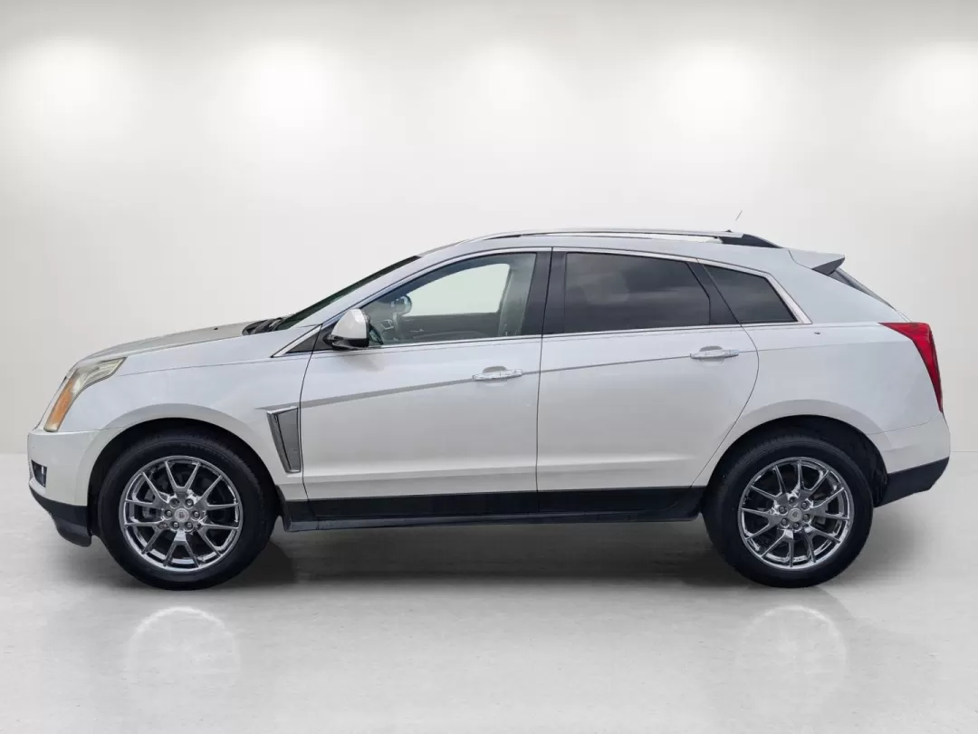 2013 /Shale w/Brownstone accents Cadillac SRX Performance Collection (3GYFNDE37DS) with an Other engine, located at 1430 Gateway Drive, Opelika, AL, 36801, (334) 239-0944, 32.637871, -85.409790 - **Elevate Your Lifestyle with the 2013 Cadillac SRX Performance Collection at Gils Auto - Phenix City!**<br /> <br /> Discover the perfect balance of luxury, versatility, and functionality with the 2013 Cadillac SRX Performance Collection, now available at Gils Auto, your trusted Buy Here Pay Here d - Photo#7