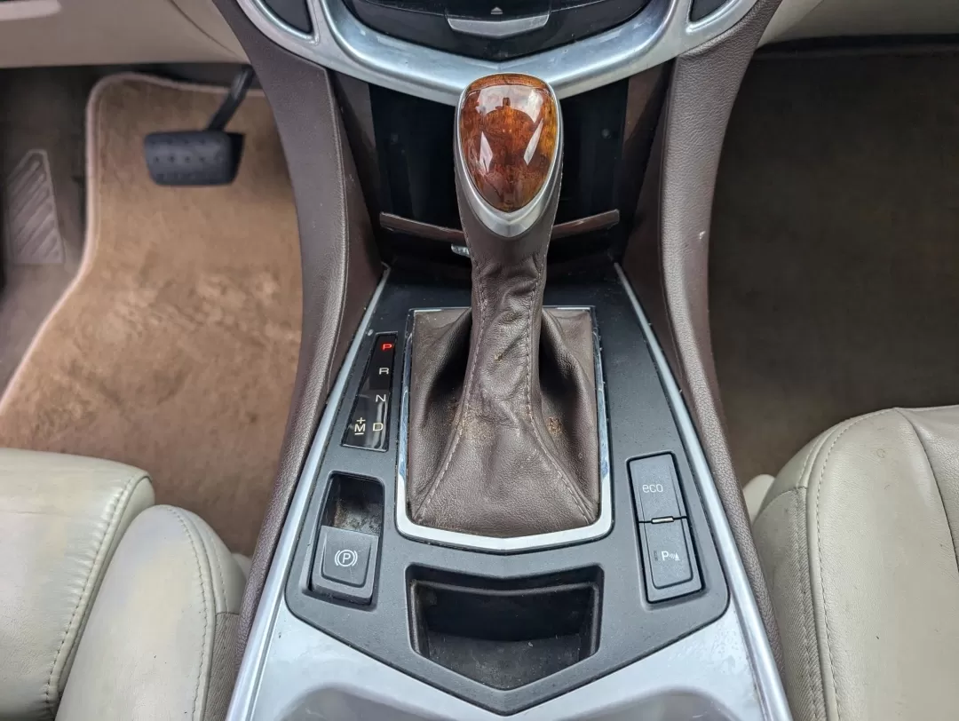 2013 /Shale w/Brownstone accents Cadillac SRX Performance Collection (3GYFNDE37DS) with an Other engine, located at 1430 Gateway Drive, Opelika, AL, 36801, (334) 239-0944, 32.637871, -85.409790 - **Elevate Your Lifestyle with the 2013 Cadillac SRX Performance Collection at Gils Auto - Phenix City!**<br /> <br /> Discover the perfect balance of luxury, versatility, and functionality with the 2013 Cadillac SRX Performance Collection, now available at Gils Auto, your trusted Buy Here Pay Here d - Photo#13