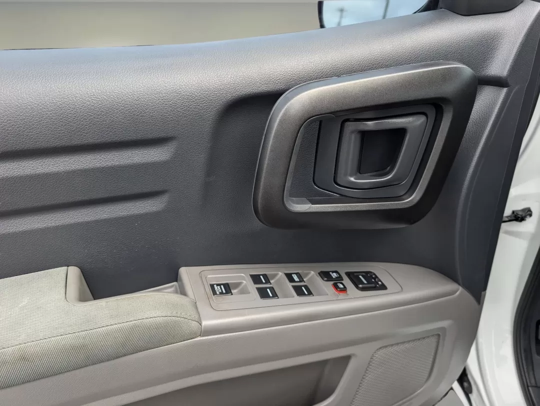 2011 Honda Ridgeline RT (5FPYK1F28BB) with an Other engine, located at 3959 U.S. 80 W, Phenix City, AL, 36870, (334) 297-4885, 32.469296, -85.135185 - Elevate your adventures with the 2011 Honda Ridgeline RT, the ultimate crew cab pickup truck that seamlessly blends versatility and comfort for a lifestyle filled with possibilities. Whether you're hauling equipment for a weekend project, embarking on family road trips, or navigating daily commutes, - Photo#8