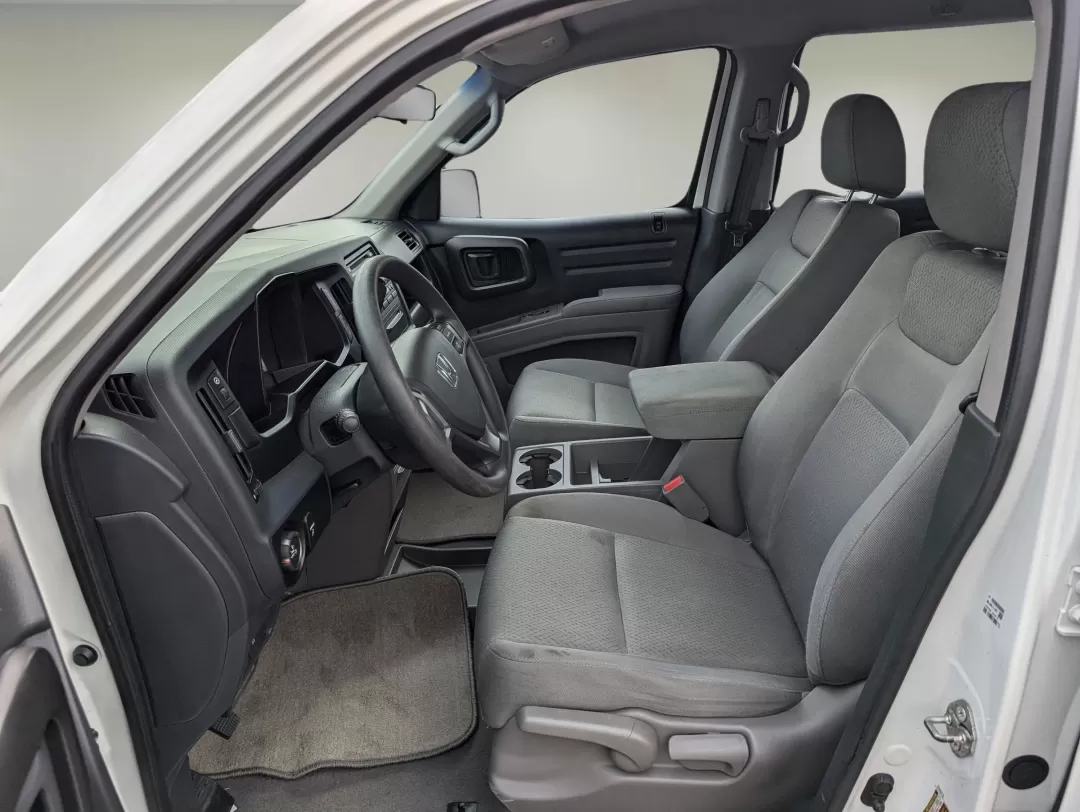 2011 Honda Ridgeline RT (5FPYK1F28BB) with an Other engine, located at 3959 U.S. 80 W, Phenix City, AL, 36870, (334) 297-4885, 32.469296, -85.135185 - Elevate your adventures with the 2011 Honda Ridgeline RT, the ultimate crew cab pickup truck that seamlessly blends versatility and comfort for a lifestyle filled with possibilities. Whether you're hauling equipment for a weekend project, embarking on family road trips, or navigating daily commutes, - Photo#9