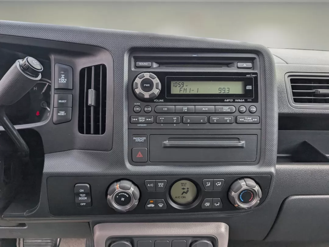 2011 Honda Ridgeline RT (5FPYK1F28BB) with an Other engine, located at 3959 U.S. 80 W, Phenix City, AL, 36870, (334) 297-4885, 32.469296, -85.135185 - Elevate your adventures with the 2011 Honda Ridgeline RT, the ultimate crew cab pickup truck that seamlessly blends versatility and comfort for a lifestyle filled with possibilities. Whether you're hauling equipment for a weekend project, embarking on family road trips, or navigating daily commutes, - Photo#12