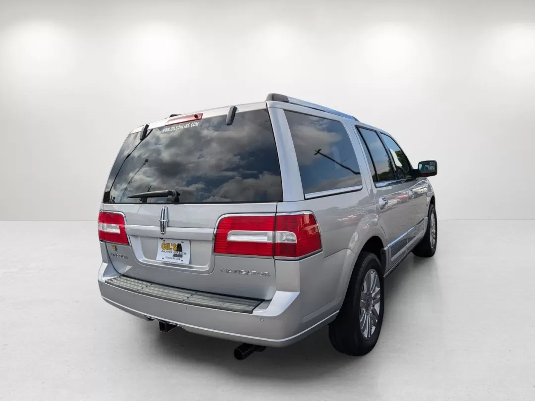 2013 Lincoln Navigator (5LMJJ2H53DE) with an Other engine, located at 5115 14th Ave., Columbus, GA, 31904, (706) 323-0345, 32.511494, -84.971046 - Are you ready to elevate your family adventures or weekend getaways? Discover the perfect blend of luxury, comfort, and capability with this stunning 2013 Lincoln Navigator. This spacious Sport Utility Vehicle (SUV) is tailored for those who prioritize both style and practicality. Whether you're tra - Photo#4