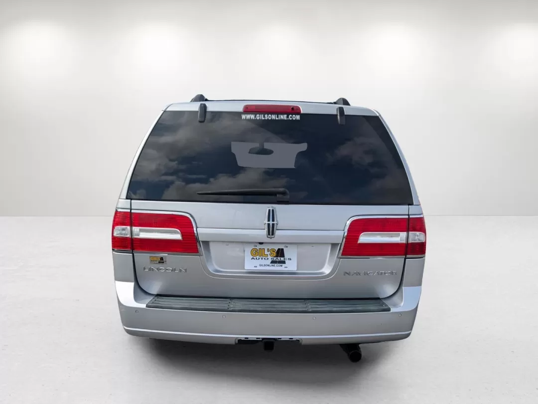 2013 Lincoln Navigator (5LMJJ2H53DE) with an Other engine, located at 5115 14th Ave., Columbus, GA, 31904, (706) 323-0345, 32.511494, -84.971046 - Are you ready to elevate your family adventures or weekend getaways? Discover the perfect blend of luxury, comfort, and capability with this stunning 2013 Lincoln Navigator. This spacious Sport Utility Vehicle (SUV) is tailored for those who prioritize both style and practicality. Whether you're tra - Photo#5