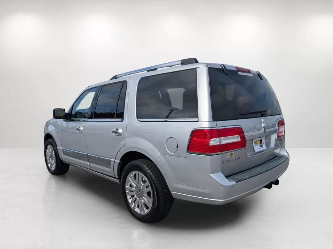 2013 Lincoln Navigator (5LMJJ2H53DE) with an Other engine, located at 5115 14th Ave., Columbus, GA, 31904, (706) 323-0345, 32.511494, -84.971046 - Are you ready to elevate your family adventures or weekend getaways? Discover the perfect blend of luxury, comfort, and capability with this stunning 2013 Lincoln Navigator. This spacious Sport Utility Vehicle (SUV) is tailored for those who prioritize both style and practicality. Whether you're tra - Photo#6