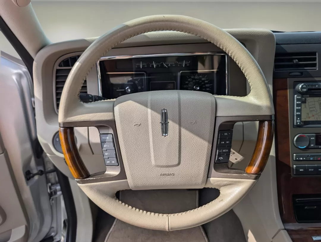 2013 Lincoln Navigator (5LMJJ2H53DE) with an Other engine, located at 5115 14th Ave., Columbus, GA, 31904, (706) 323-0345, 32.511494, -84.971046 - Are you ready to elevate your family adventures or weekend getaways? Discover the perfect blend of luxury, comfort, and capability with this stunning 2013 Lincoln Navigator. This spacious Sport Utility Vehicle (SUV) is tailored for those who prioritize both style and practicality. Whether you're tra - Photo#16