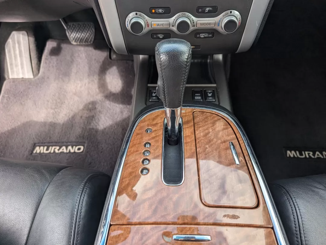 2013 /Black Nissan Murano LE (JN8AZ1MW4DW) with an Other engine, located at 5115 14th Ave., Columbus, GA, 31904, (706) 323-0345, 32.511494, -84.971046 - **Explore New Horizons with the 2013 Nissan Murano LE AWD at Gils Auto!**<br /> <br /> Are you on the hunt for a versatile vehicle that effortlessly blends comfort, style, and practicality? Look no further than this stunning 2013 Nissan Murano LE all-wheel drive SUV, available now at Gils Auto in Ph - Photo#15