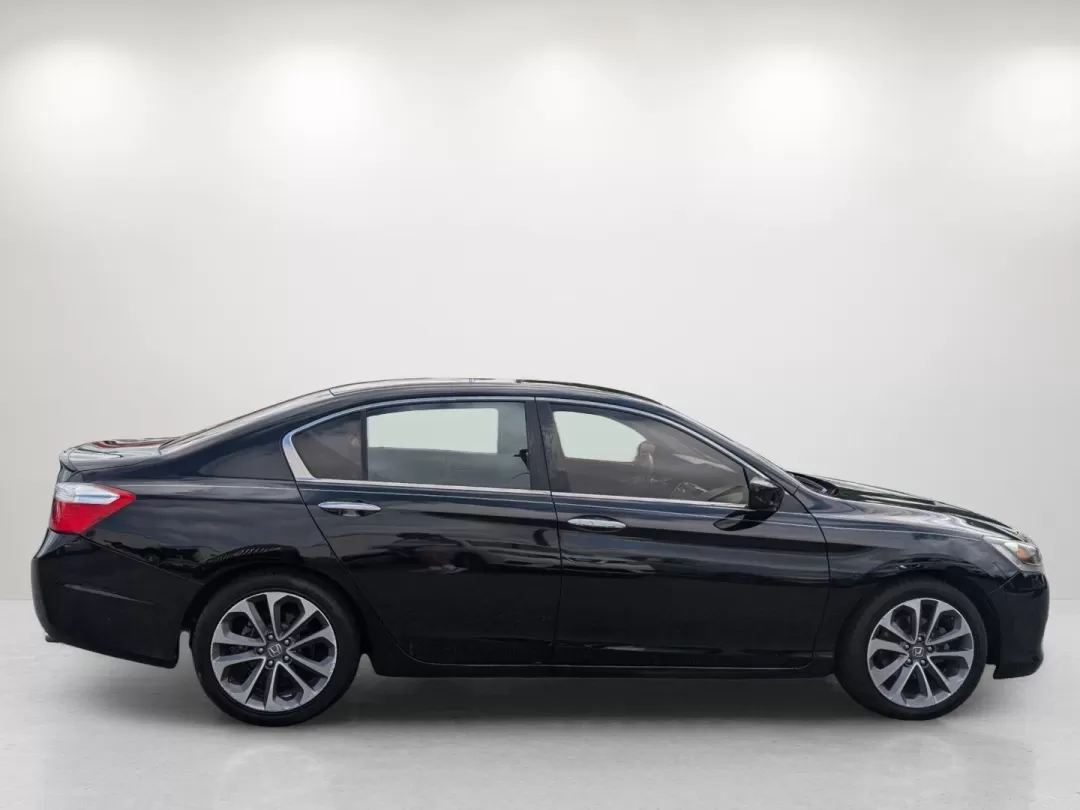 2015 Honda Accord Sedan Sport (1HGCR2F54FA) with an Other engine, located at 1430 Gateway Drive, Opelika, AL, 36801, (334) 239-0944, 32.637871, -85.409790 - Experience the perfect blend of style, comfort, and reliability with the 2015 Honda Accord Sedan, proudly presented by Gils Auto in Phenix City, AL. This vehicle is not just a means of transportation; it's a lifestyle choice for those seeking a dependable commute, family adventures, or weekend road - Photo#3