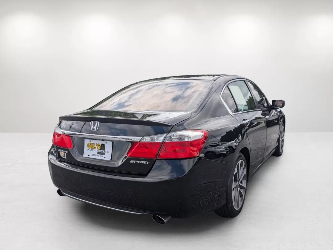 2015 Honda Accord Sedan Sport (1HGCR2F54FA) with an Other engine, located at 1430 Gateway Drive, Opelika, AL, 36801, (334) 239-0944, 32.637871, -85.409790 - Experience the perfect blend of style, comfort, and reliability with the 2015 Honda Accord Sedan, proudly presented by Gils Auto in Phenix City, AL. This vehicle is not just a means of transportation; it's a lifestyle choice for those seeking a dependable commute, family adventures, or weekend road - Photo#4