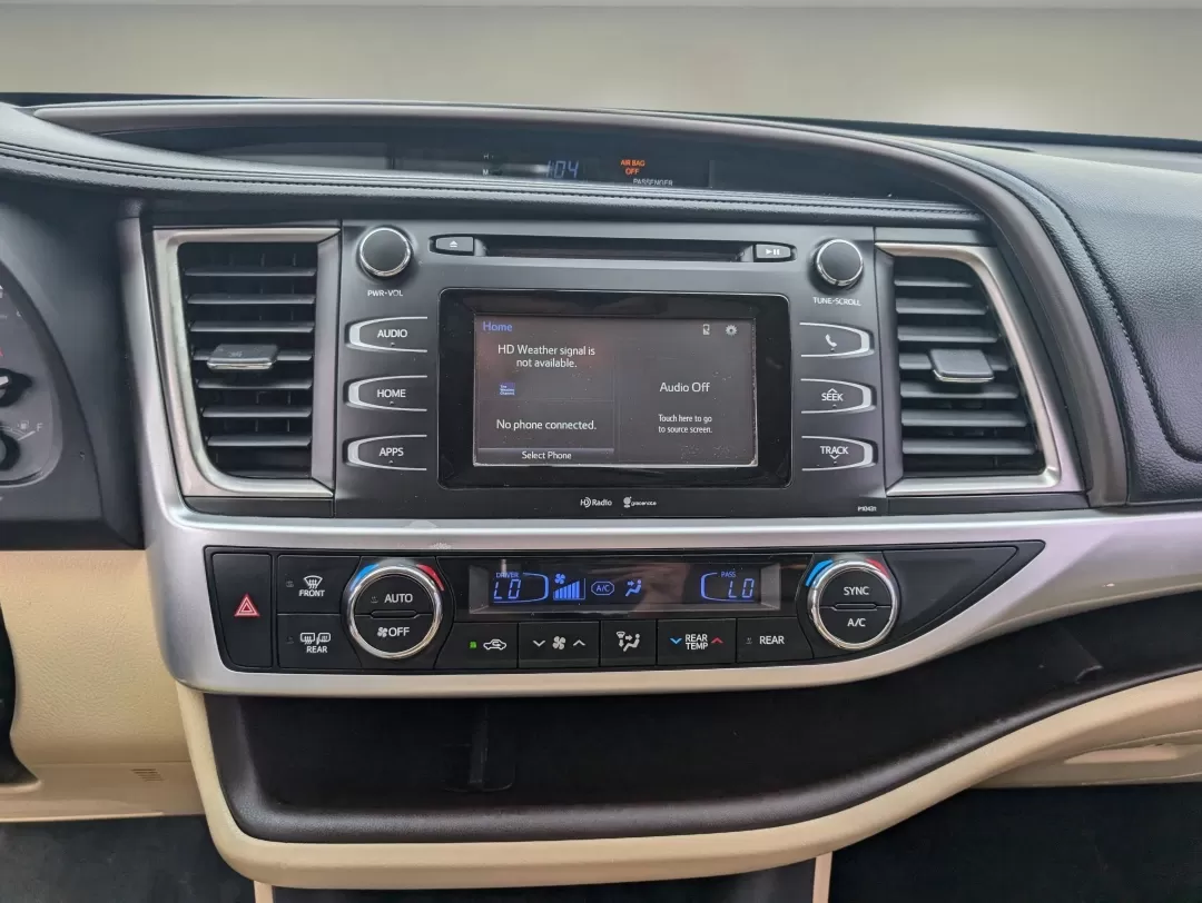 2015 Toyota Highlander LE (5TDZKRFH4FS) with an Other engine, located at 5115 14th Ave., Columbus, GA, 31904, (706) 323-0345, 32.511494, -84.971046 - Discover the perfect vehicle for your family adventures with this 2015 Toyota Highlander, now available at Gils Auto in Phenix City, AL. This spacious SUV is not just a mode of transportation; it's a lifestyle choice designed for families on the go, weekend explorers, or anyone who needs reliable co - Photo#12