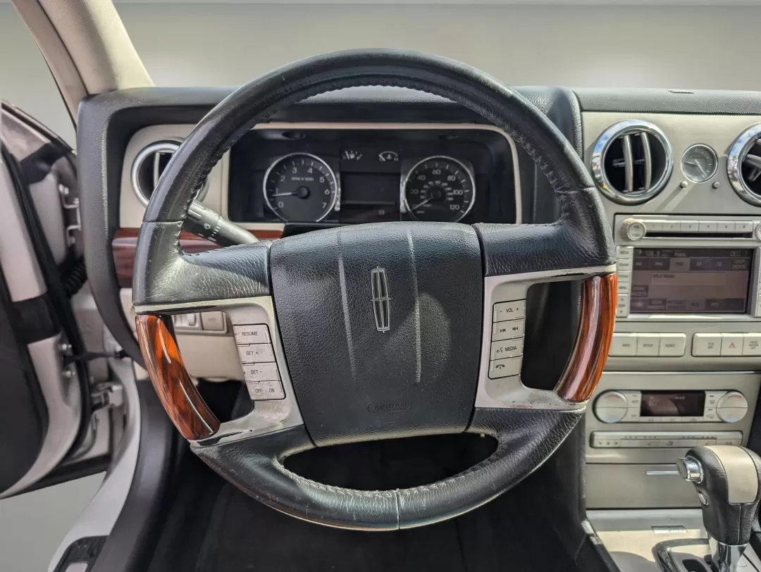2008 Lincoln MKZ (3LNHM26T78R) with an Other engine, located at 521 Old Farm Lane Rd, Prattville, AL, 36066, (334) 325-1505, 32.482460, -86.416367 - **Elevate Your Driving Experience with This 2008 Lincoln MKZ at Gils Auto - Phenix City**<br /> <br /> Are you ready to add a touch of luxury to your daily commute? The 2008 Lincoln MKZ is the perfect blend of elegance and performance, ideal for those who appreciate comfort and style on the road. Wh - Photo#16
