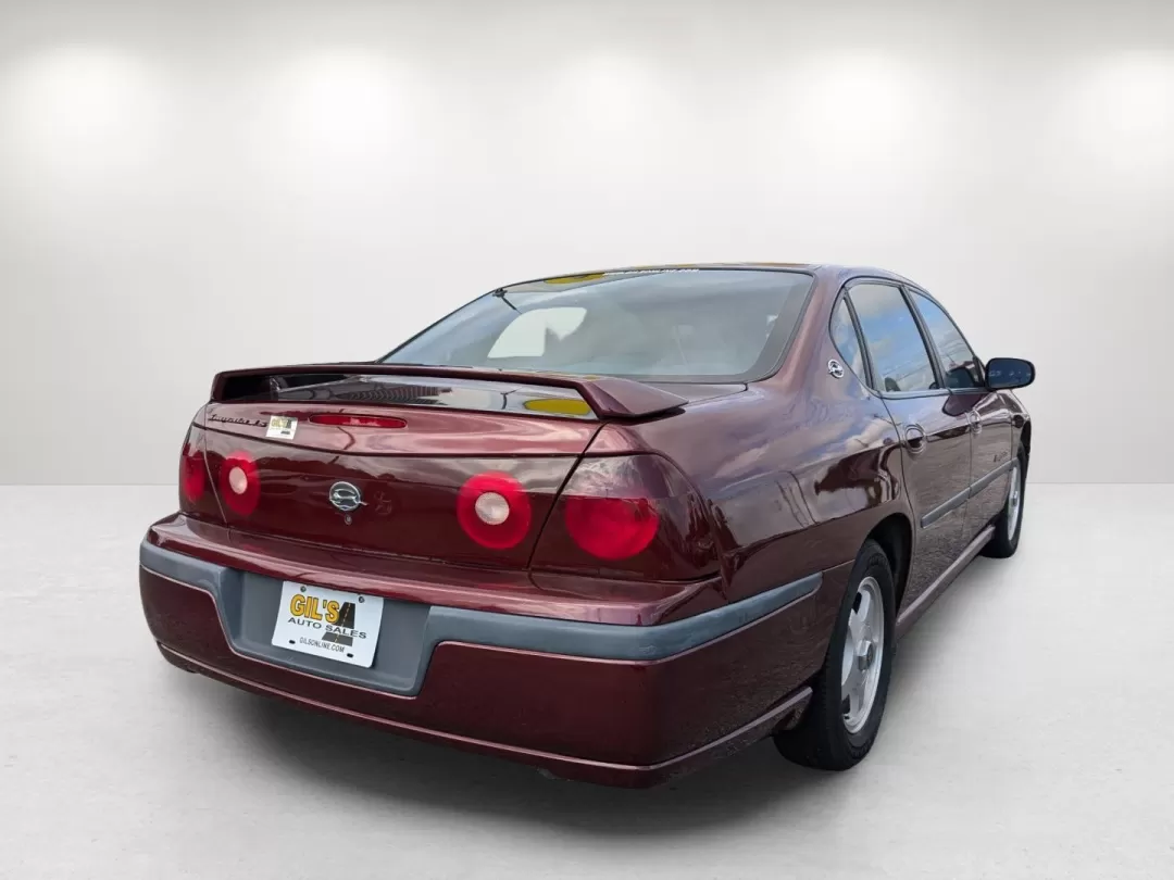2002 /Medium Gray Chevrolet Impala LS (2G1WH55K129) with an Other engine, located at 1430 Gateway Drive, Opelika, AL, 36801, (334) 239-0944, 32.637871, -85.409790 - ### Discover Your Next Adventure with the 2002 Chevrolet Impala LS at Gils Auto!<br /> <br /> Are you looking for a reliable vehicle that fits seamlessly into your lifestyle, whether for daily commutes or weekend getaways? Look no further than the stunning 2002 Chevrolet Impala LS available at Gils - Photo#4