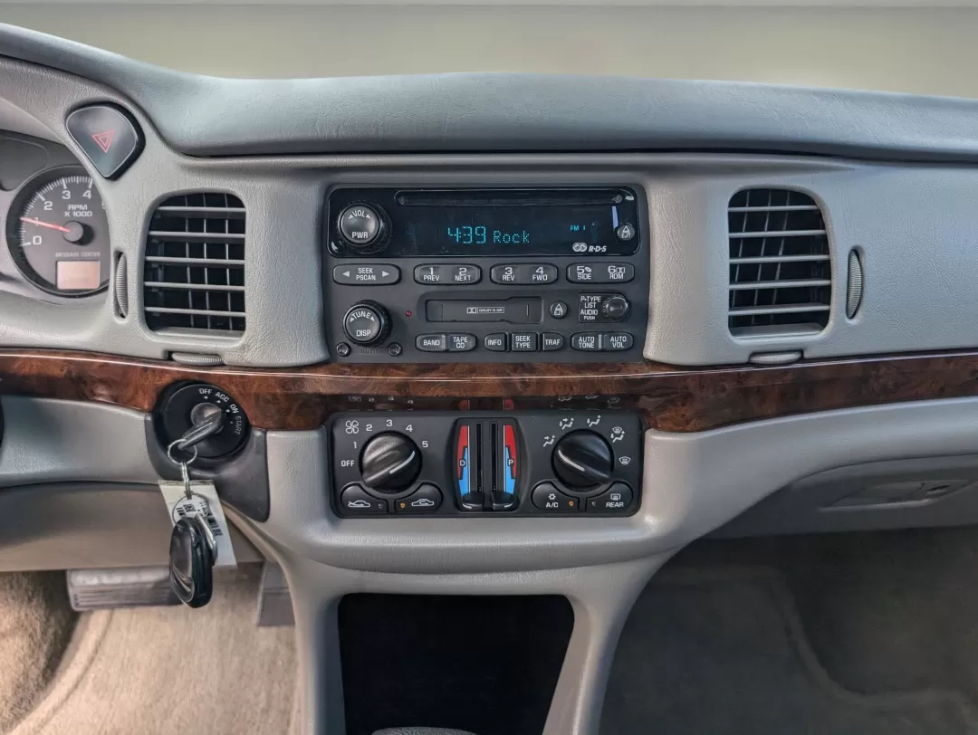 2002 /Medium Gray Chevrolet Impala LS (2G1WH55K129) with an Other engine, located at 1430 Gateway Drive, Opelika, AL, 36801, (334) 239-0944, 32.637871, -85.409790 - ### Discover Your Next Adventure with the 2002 Chevrolet Impala LS at Gils Auto!<br /> <br /> Are you looking for a reliable vehicle that fits seamlessly into your lifestyle, whether for daily commutes or weekend getaways? Look no further than the stunning 2002 Chevrolet Impala LS available at Gils - Photo#14