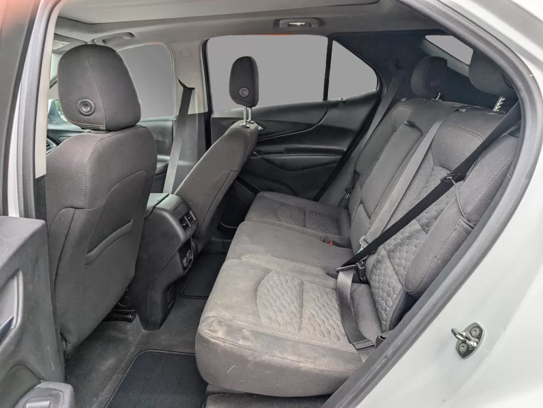 2018 /Jet Black Chevrolet Equinox LT (2GNAXJEV7J6) with an Other engine, located at 1430 Gateway Drive, Opelika, AL, 36801, (334) 239-0944, 32.637871, -85.409790 - 2018 Chevrolet Equinox LT - Photo#10