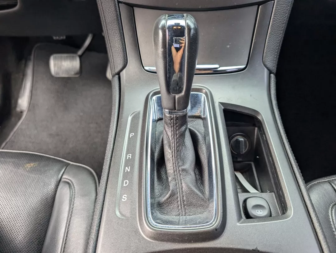 2013 Lincoln MKS (1LNHL9DK0DG) with an Other engine, located at 1430 Gateway Drive, Opelika, AL, 36801, (334) 239-0944, 32.637871, -85.409790 - 2013 Lincoln MKS - Photo#14