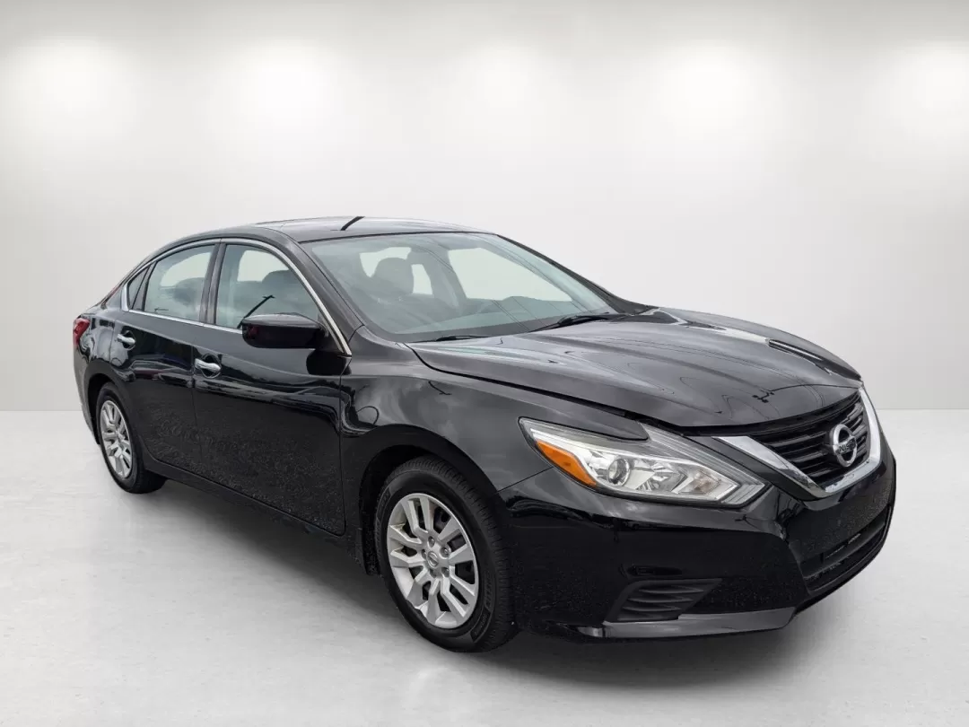 2017 /Charcoal Nissan Altima 2.5 S (1N4AL3AP1HC) with an Other engine, located at 3959 U.S. 80 W, Phenix City, AL, 36870, (334) 297-4885, 32.469296, -85.135185 - ### Unleash Your Daily Adventures with the 2017 Nissan Altima 2.5 S<br /> <br /> Are you ready to elevate your daily commute or weekend adventures? Look no further than the stunning **2017 Nissan Altima 2.5 S**, available now at **Gils Auto** in **Phenix City, AL**. This sleek, sophisticated sedan i - Photo#2