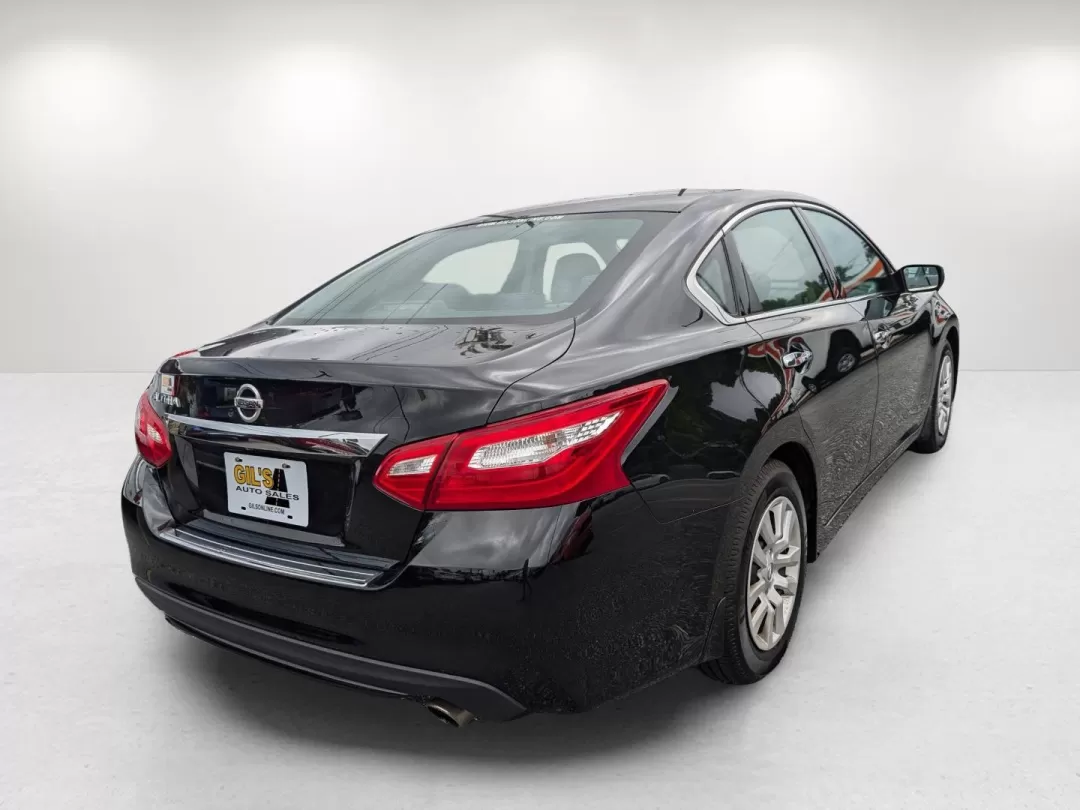 2017 /Charcoal Nissan Altima 2.5 S (1N4AL3AP1HC) with an Other engine, located at 3959 U.S. 80 W, Phenix City, AL, 36870, (334) 297-4885, 32.469296, -85.135185 - ### Unleash Your Daily Adventures with the 2017 Nissan Altima 2.5 S<br /> <br /> Are you ready to elevate your daily commute or weekend adventures? Look no further than the stunning **2017 Nissan Altima 2.5 S**, available now at **Gils Auto** in **Phenix City, AL**. This sleek, sophisticated sedan i - Photo#4