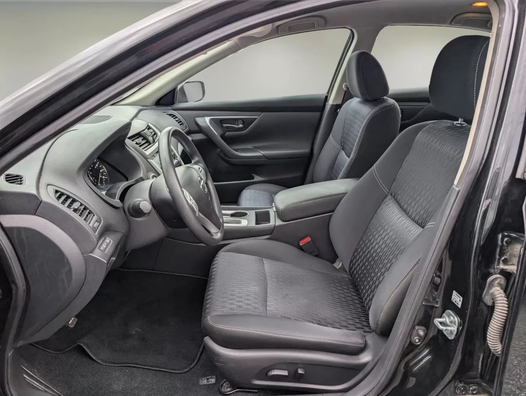 2017 /Charcoal Nissan Altima 2.5 S (1N4AL3AP1HC) with an Other engine, located at 3959 U.S. 80 W, Phenix City, AL, 36870, (334) 297-4885, 32.469296, -85.135185 - ### Unleash Your Daily Adventures with the 2017 Nissan Altima 2.5 S<br /> <br /> Are you ready to elevate your daily commute or weekend adventures? Look no further than the stunning **2017 Nissan Altima 2.5 S**, available now at **Gils Auto** in **Phenix City, AL**. This sleek, sophisticated sedan i - Photo#9
