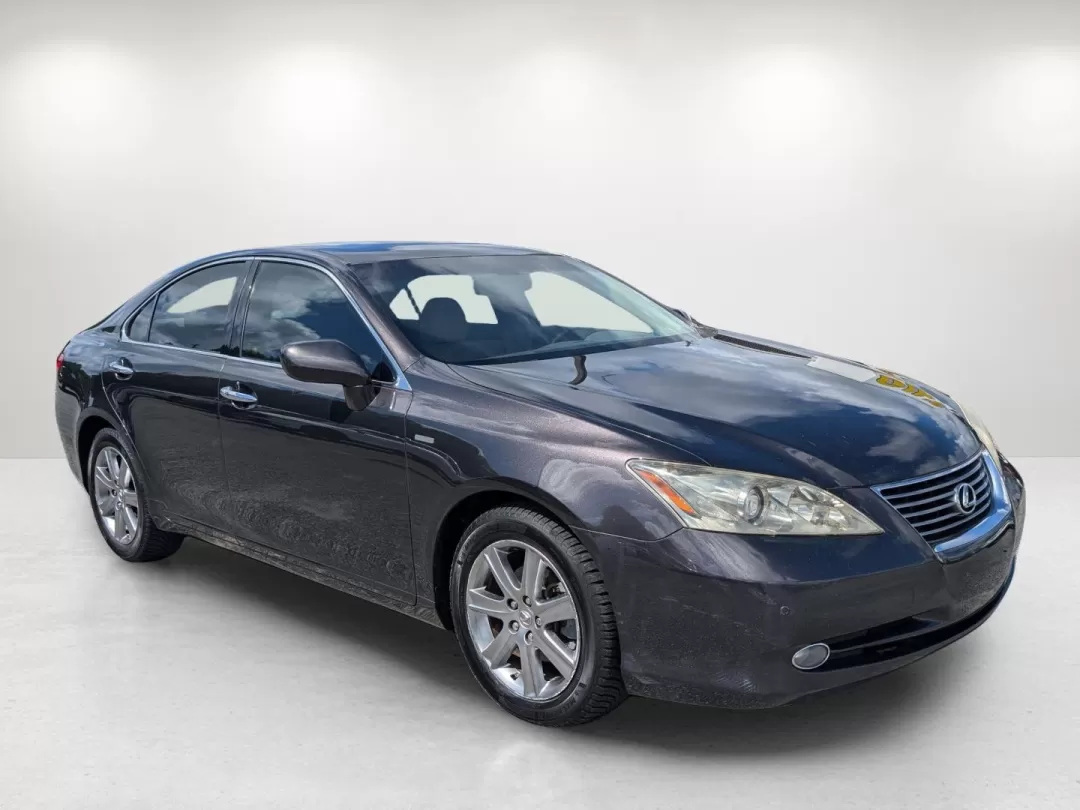 2009 Lexus ES 350 (JTHBJ46G192) with an Other engine, located at 3959 U.S. 80 W, Phenix City, AL, 36870, (334) 297-4885, 32.469296, -85.135185 - Discover the perfect blend of comfort, style, and performance with the 2009 Lexus ES 350, available now at Gils Auto in Phenix City, AL. Whether you're commuting through bustling streets or embarking on weekend getaways, this luxurious sedan promises an elevated driving experience. With its spacious - Photo#3