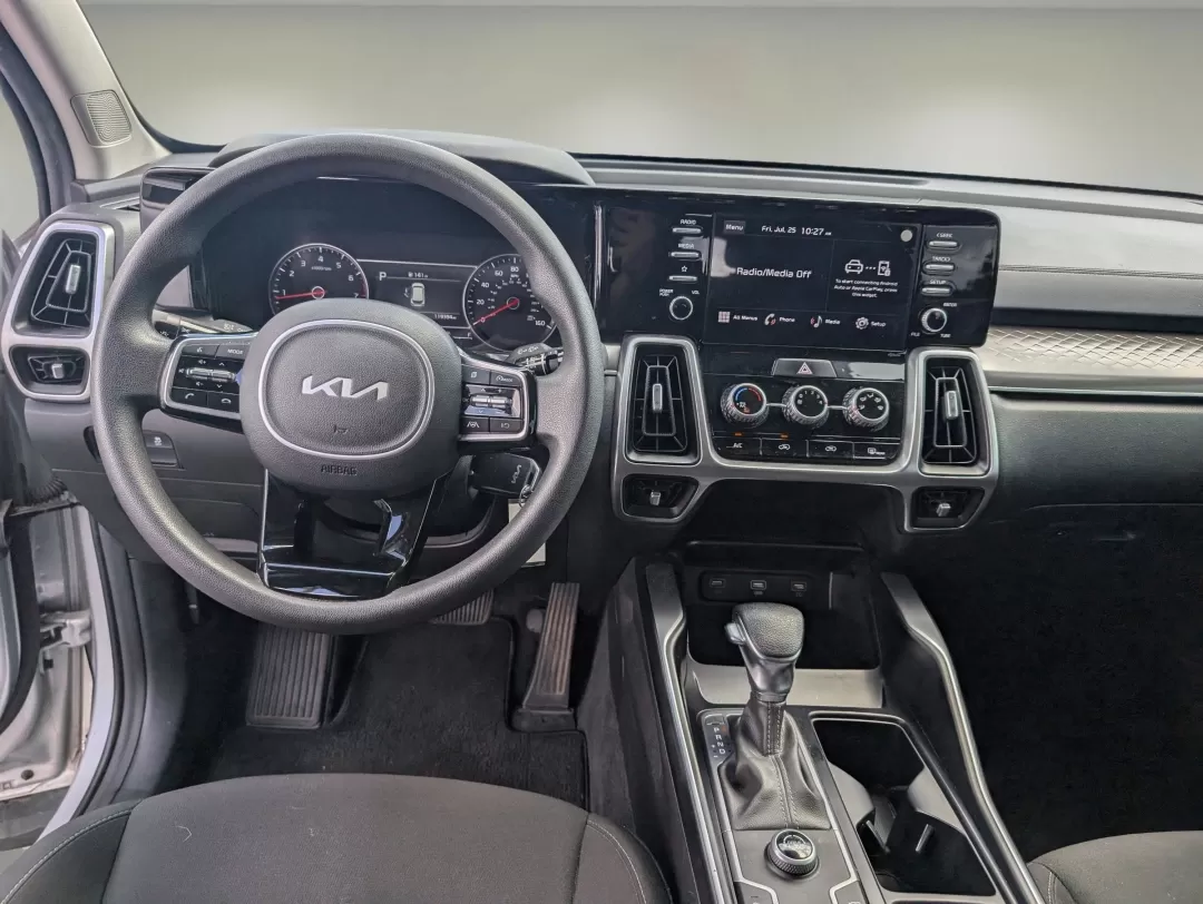 2022 /Black Kia Sorento LX (5XYRG4LC6NG) with an Other engine, located at 3959 U.S. 80 W, Phenix City, AL, 36870, (334) 297-4885, 32.469296, -85.135185 - **Discover Adventure in the 2022 Kia Sorento LX Perfect for Families and Weekend Explorers!**<br /> <br /> Embrace every journey with the 2022 Kia Sorento LX, a versatile SUV designed to cater to growing families and adventurous individuals alike. Whether you're planning a weekend getaway to Lake H - Photo#12