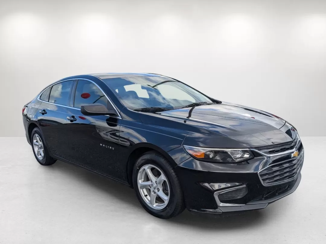 2017 /Jet Black Chevrolet Malibu LS (1G1ZB5ST6HF) with an Other engine, located at 3959 U.S. 80 W, Phenix City, AL, 36870, (334) 297-4885, 32.469296, -85.135185 - Elevate your daily commute and weekend adventures with the 2017 Chevrolet Malibu LS, masterfully designed for both comfort and functionality. Whether you're a busy professional tackling the daily grind or a growing family seeking a reliable vehicle, this sedan embodies the perfect blend of performan - Photo#3