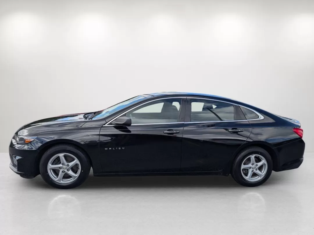 2017 /Jet Black Chevrolet Malibu LS (1G1ZB5ST6HF) with an Other engine, located at 3959 U.S. 80 W, Phenix City, AL, 36870, (334) 297-4885, 32.469296, -85.135185 - Elevate your daily commute and weekend adventures with the 2017 Chevrolet Malibu LS, masterfully designed for both comfort and functionality. Whether you're a busy professional tackling the daily grind or a growing family seeking a reliable vehicle, this sedan embodies the perfect blend of performan - Photo#8