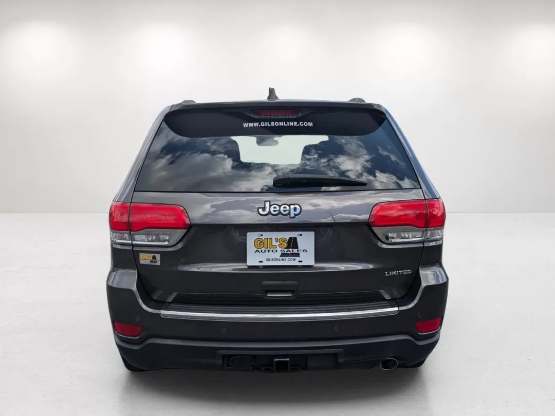 2017 /Black Jeep Grand Cherokee Limited (1C4RJEBGXHC) with an Other engine, located at 3959 U.S. 80 W, Phenix City, AL, 36870, (334) 297-4885, 32.469296, -85.135185 - Discover your next adventure with the 2017 Jeep Grand Cherokee Limited, the perfect SUV for those who crave both style and functionality! Whether you're a growing family looking for a reliable vehicle, a daily commuter who needs comfort on the road, or an outdoor enthusiast ready to tackle weekend g - Photo#6