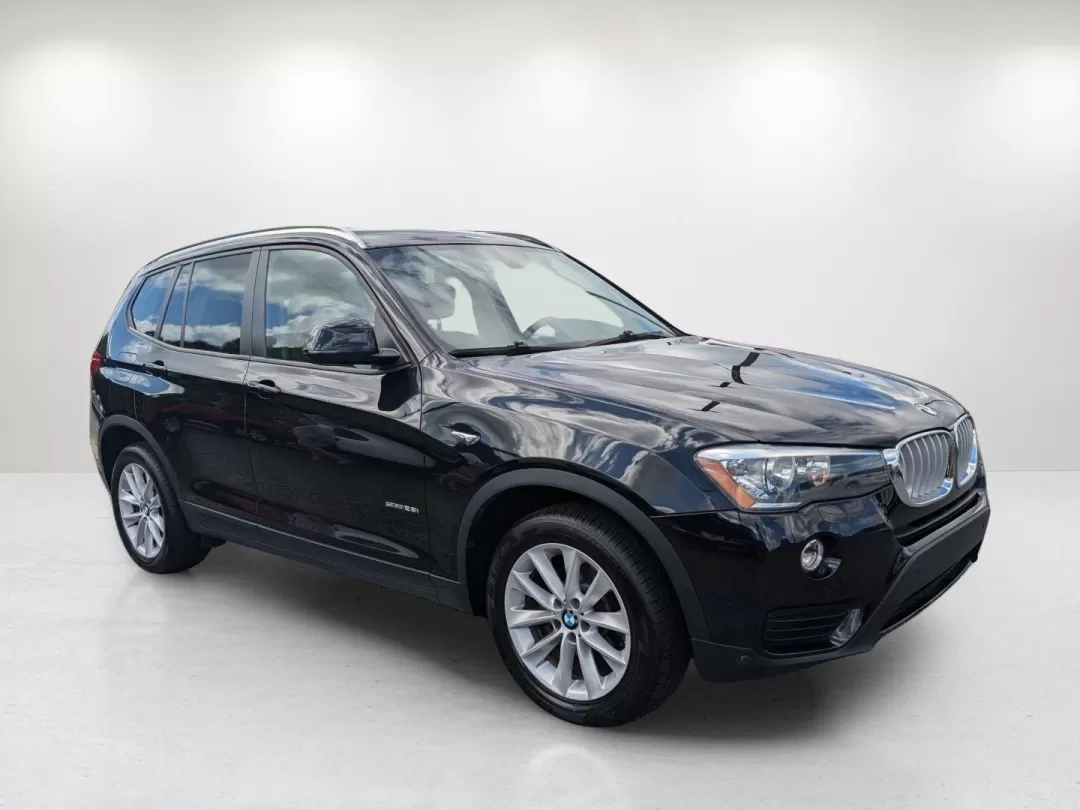 2017 BMW X3 sDrive28i (5UXWZ7C53H0) with an Other engine, located at 5115 14th Ave., Columbus, GA, 31904, (706) 323-0345, 32.511494, -84.971046 - **Elevate Your Lifestyle with the 2017 BMW X3 at Gils Auto Phenix City!**<br /> <br /> Are you ready to enhance your daily commute or weekend adventures? The 2017 BMW X3 sDrive28i is the perfect blend of luxury and practicality, ideal for those who seek a stylish and reliable SUV. Whether you're na - Photo#2