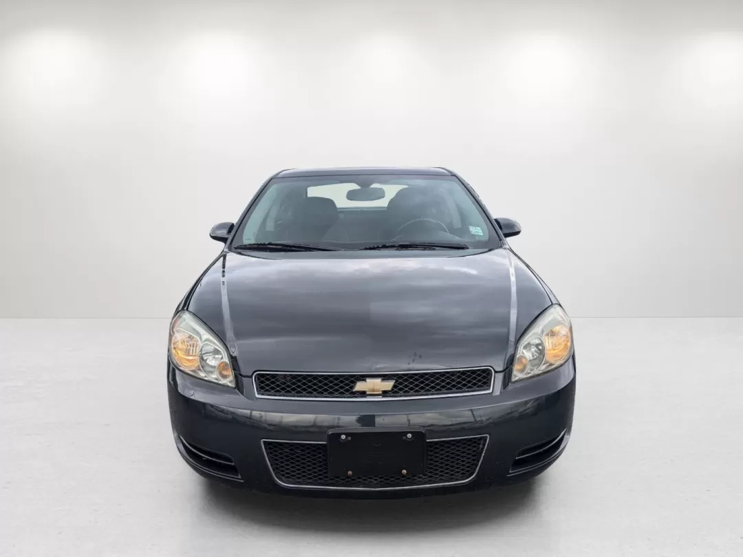 2014 /Ebony Chevrolet Impala Limited LT (2G1WB5E33E1) with an Other engine, located at 521 Old Farm Lane Rd, Prattville, AL, 36066, (334) 325-1505, 32.482460, -86.416367 - **Drive Your Dreams with the 2014 Chevrolet Impala Limited at Gils Auto in Prattville!**<br /> <br /> Are you in the market for a reliable sedan that perfectly blends style, comfort, and performance? Look no further than the 2014 Chevrolet Impala Limited, available now at Gils Auto, your trusted Buy - Photo#1