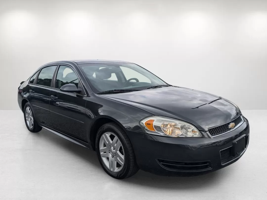 2014 /Ebony Chevrolet Impala Limited LT (2G1WB5E33E1) with an Other engine, located at 521 Old Farm Lane Rd, Prattville, AL, 36066, (334) 325-1505, 32.482460, -86.416367 - **Drive Your Dreams with the 2014 Chevrolet Impala Limited at Gils Auto in Prattville!**<br /> <br /> Are you in the market for a reliable sedan that perfectly blends style, comfort, and performance? Look no further than the 2014 Chevrolet Impala Limited, available now at Gils Auto, your trusted Buy - Photo#2