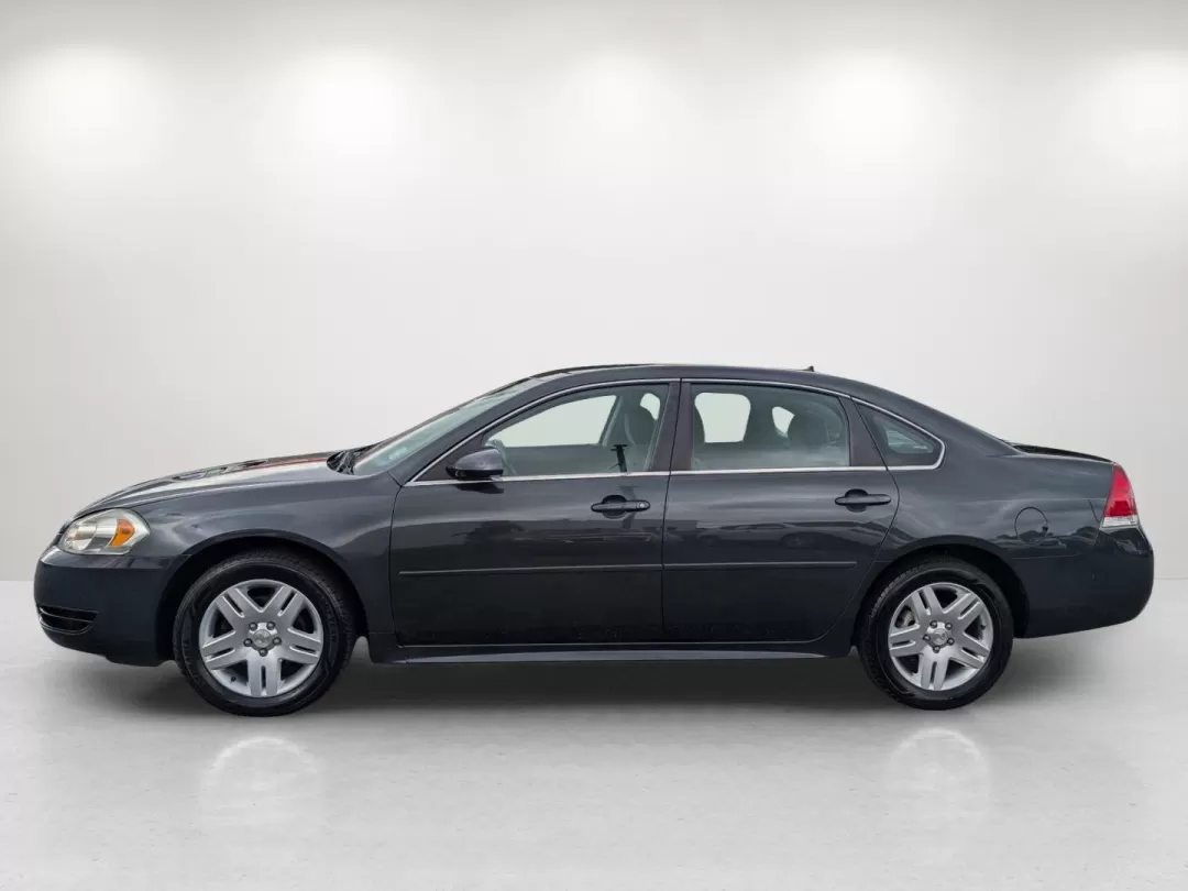 2014 /Ebony Chevrolet Impala Limited LT (2G1WB5E33E1) with an Other engine, located at 521 Old Farm Lane Rd, Prattville, AL, 36066, (334) 325-1505, 32.482460, -86.416367 - **Drive Your Dreams with the 2014 Chevrolet Impala Limited at Gils Auto in Prattville!**<br /> <br /> Are you in the market for a reliable sedan that perfectly blends style, comfort, and performance? Look no further than the 2014 Chevrolet Impala Limited, available now at Gils Auto, your trusted Buy - Photo#7