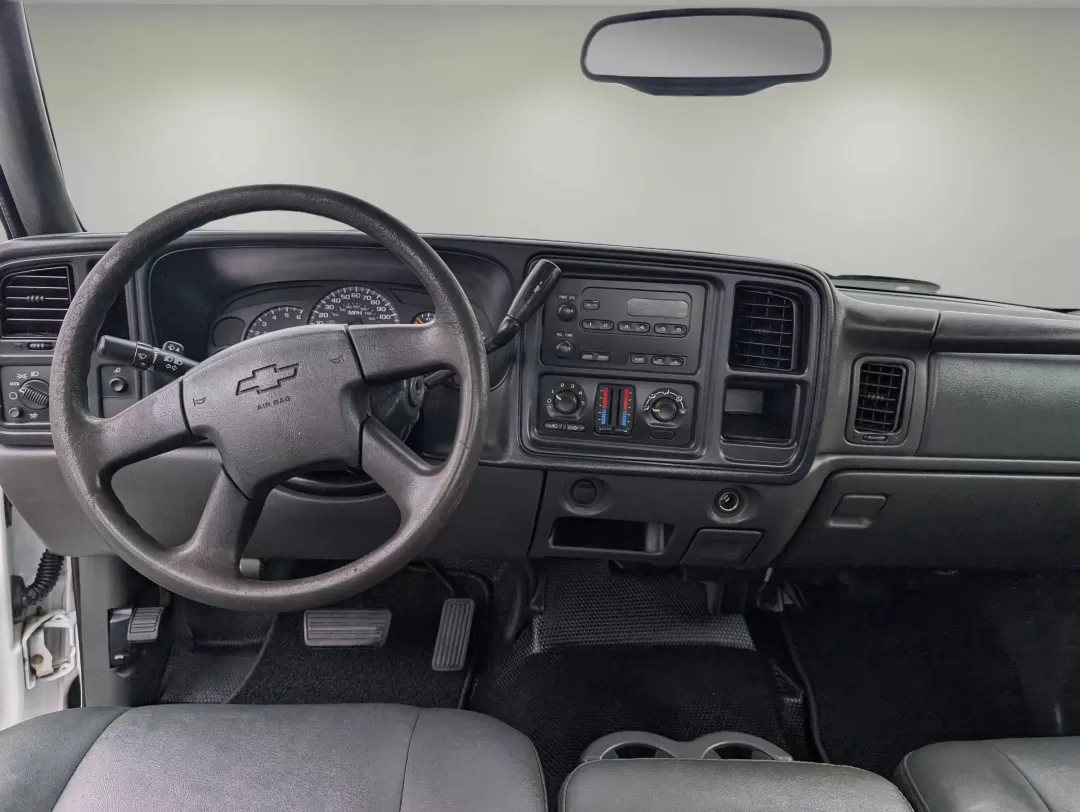 2007 /Dark Charcoal Chevrolet Silverado 1500 Classic Work Truck (1GCEC19X37Z) with an Other engine, located at 521 Old Farm Lane Rd, Prattville, AL, 36066, (334) 325-1505, 32.482460, -86.416367 - **Unleash the Power of Possibility with the 2007 Chevrolet Silverado 1500 Classic! Perfect for Your Active Lifestyle!**<br /> <br /> Are you searching for a reliable and robust vehicle that can handle everything from weekend adventures to daily commutes? Look no further than this exceptional 2007 Ch - Photo#10