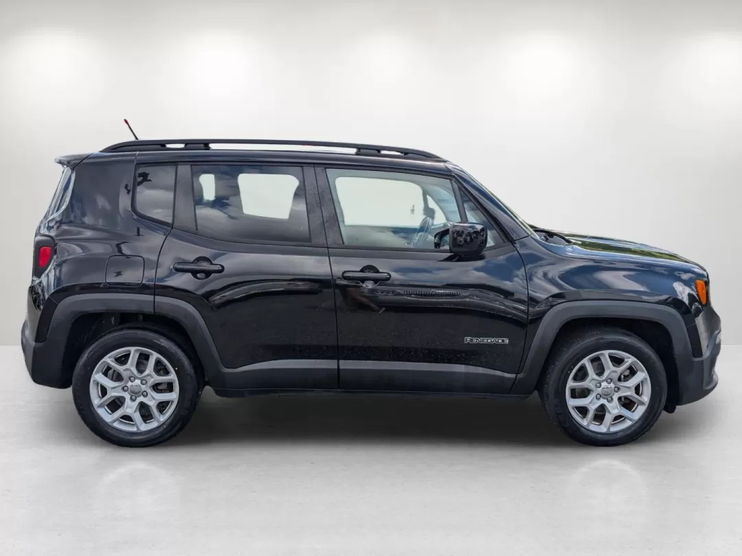 2017 /Black Jeep Renegade Latitude (ZACCJABB7HP) with an Other engine, located at 521 Old Farm Lane Rd, Prattville, AL, 36066, (334) 325-1505, 32.482460, -86.416367 - **Unlock Your Adventure with the 2017 Jeep Renegade Latitude! Perfect for Weekend Getaways and Daily Commutes** <br /> <br /> Are you on the hunt for a versatile vehicle that seamlessly blends adventure with practicality? Look no further than the 2017 Jeep Renegade Latitude, available now at Gils - Photo#3