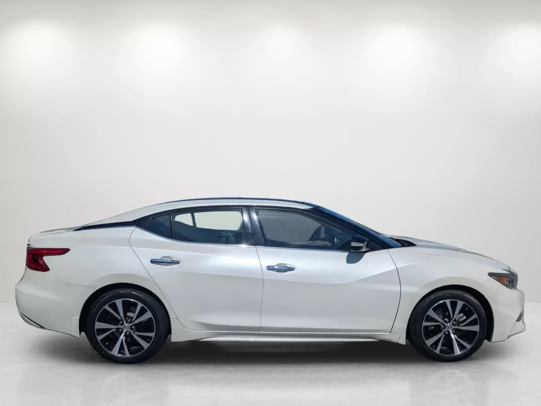 2018 /Charcoal Nissan Maxima SL (1N4AA6AP5JC) with an Other engine, located at 1430 Gateway Drive, Opelika, AL, 36801, (334) 239-0944, 32.637871, -85.409790 - **Experience Luxury and Performance with the 2018 Nissan Maxima SL at Gils Auto Your Trusted Buy Here Pay Here Dealer in Phenix City, AL!**<br /> <br /> Are you searching for a reliable and stylish sedan that meets your daily commuting needs while also providing comfort for weekend adventures? Look - Photo#3