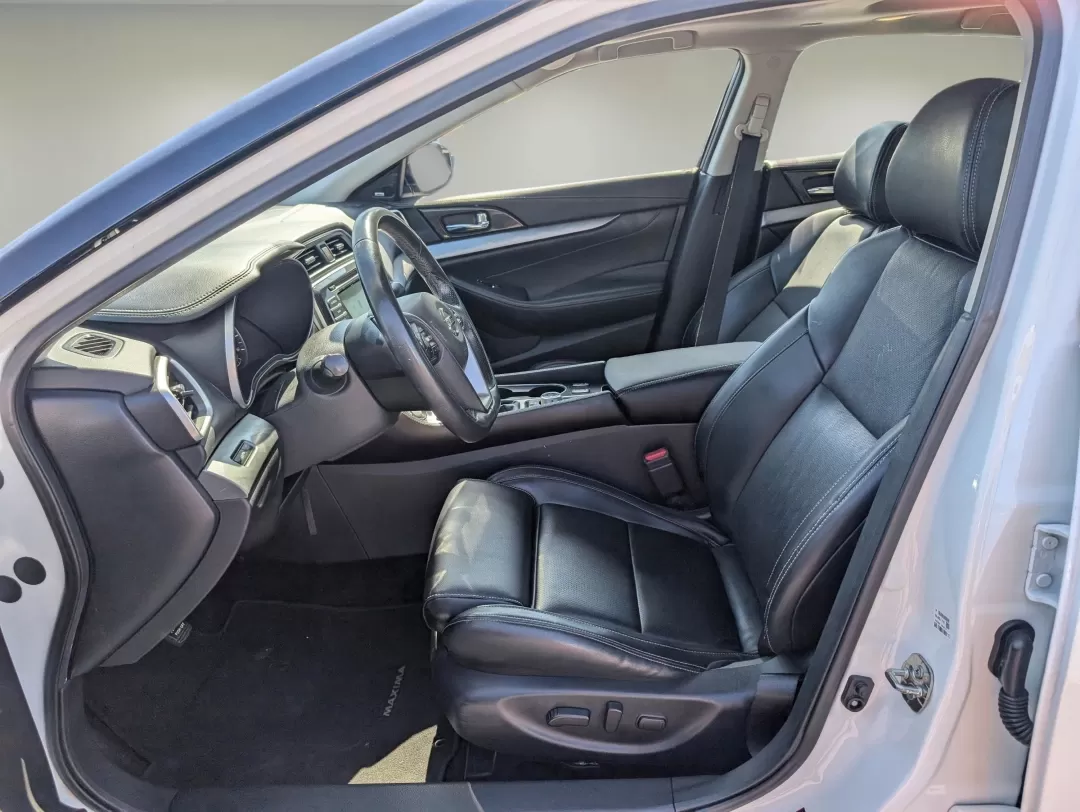 2018 /Charcoal Nissan Maxima SL (1N4AA6AP5JC) with an Other engine, located at 1430 Gateway Drive, Opelika, AL, 36801, (334) 239-0944, 32.637871, -85.409790 - **Experience Luxury and Performance with the 2018 Nissan Maxima SL at Gils Auto Your Trusted Buy Here Pay Here Dealer in Phenix City, AL!**<br /> <br /> Are you searching for a reliable and stylish sedan that meets your daily commuting needs while also providing comfort for weekend adventures? Look - Photo#9