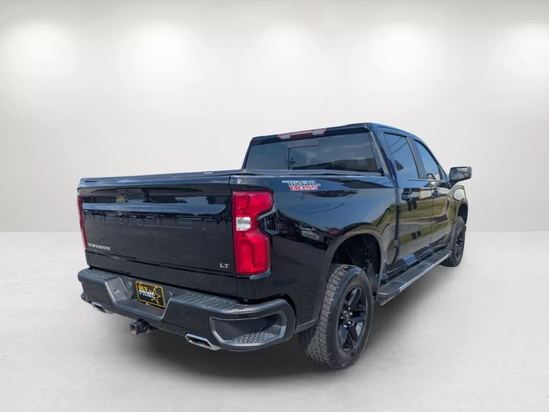2019 /Jet Black Chevrolet Silverado 1500 LT Trail Boss (1GCPYFED5KZ) with an Other engine, located at 7000 Northlake Connector, Columbus, GA, 31904, (706) 987-8085, 32.524975, -84.978134 - **Adventure Awaits with the 2019 Chevrolet Silverado 1500 LT Trail Boss! Perfect for Weekend Warriors and Family Road Trips!**<br /> <br /> Looking for the ultimate pickup that combines rugged capability with modern comforts? Look no further than the 2019 Chevrolet Silverado 1500 LT Trail Boss, avai - Photo#4