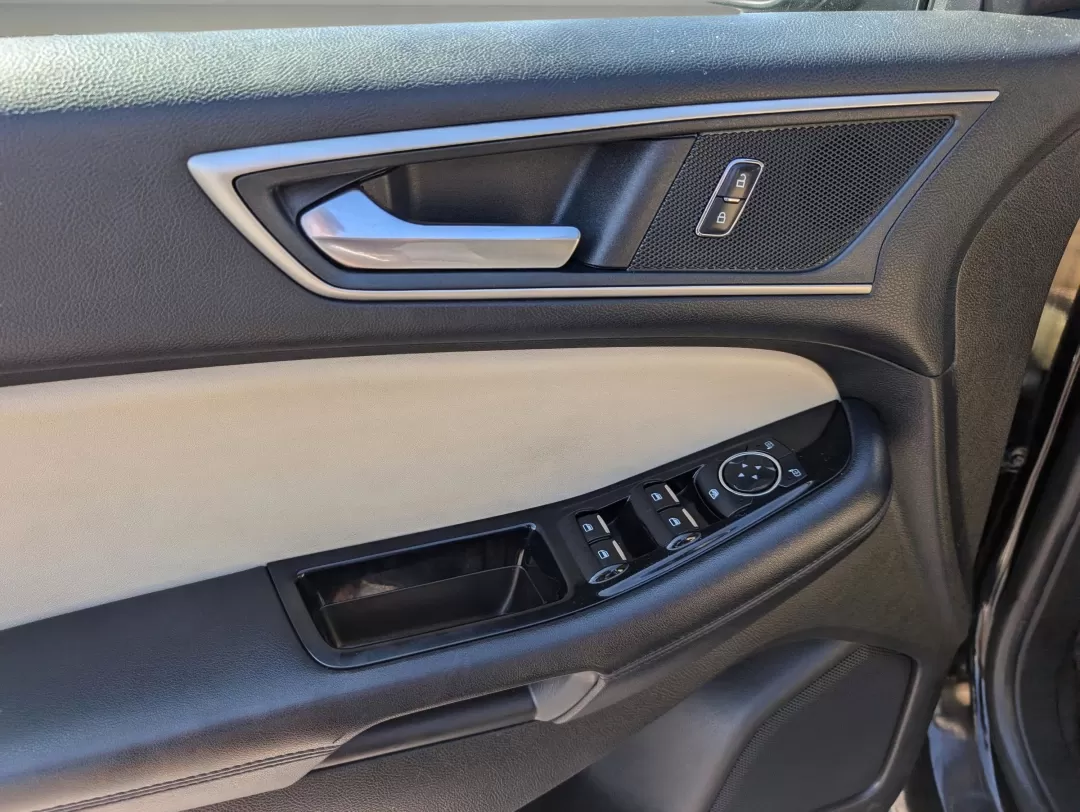 2017 Ford Edge SEL (2FMPK3J85HB) with an Other engine, located at 1430 Gateway Drive, Opelika, AL, 36801, (334) 239-0944, 32.637871, -85.409790 - **Elevate Your Everyday Journey with the 2017 Ford Edge SEL at Gils Auto in Phenix City, AL!**<br /> <br /> Are you in search of a spacious, reliable, and stylish SUV that caters to your family's needs and weekend adventures alike? Look no further! The 2017 Ford Edge SEL is perfect for growing famil - Photo#8